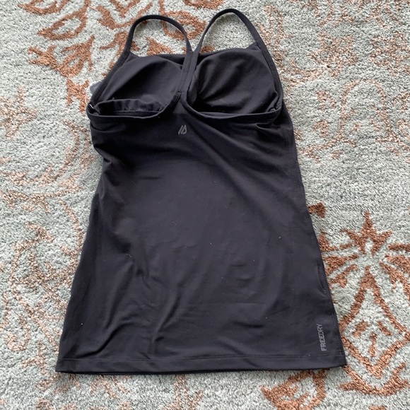 Eddie Bauer Resolution 360 Y-Back Tank Top - Picture 5 of 8